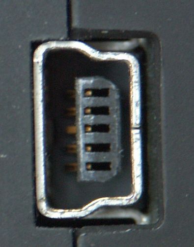 [http://pc.poradna.net/file/view/12359-usb-mini-rec eptacle-jpg]