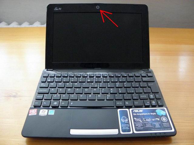 [9739-asus-eee-pc-1015bx-1024x768-jpg]